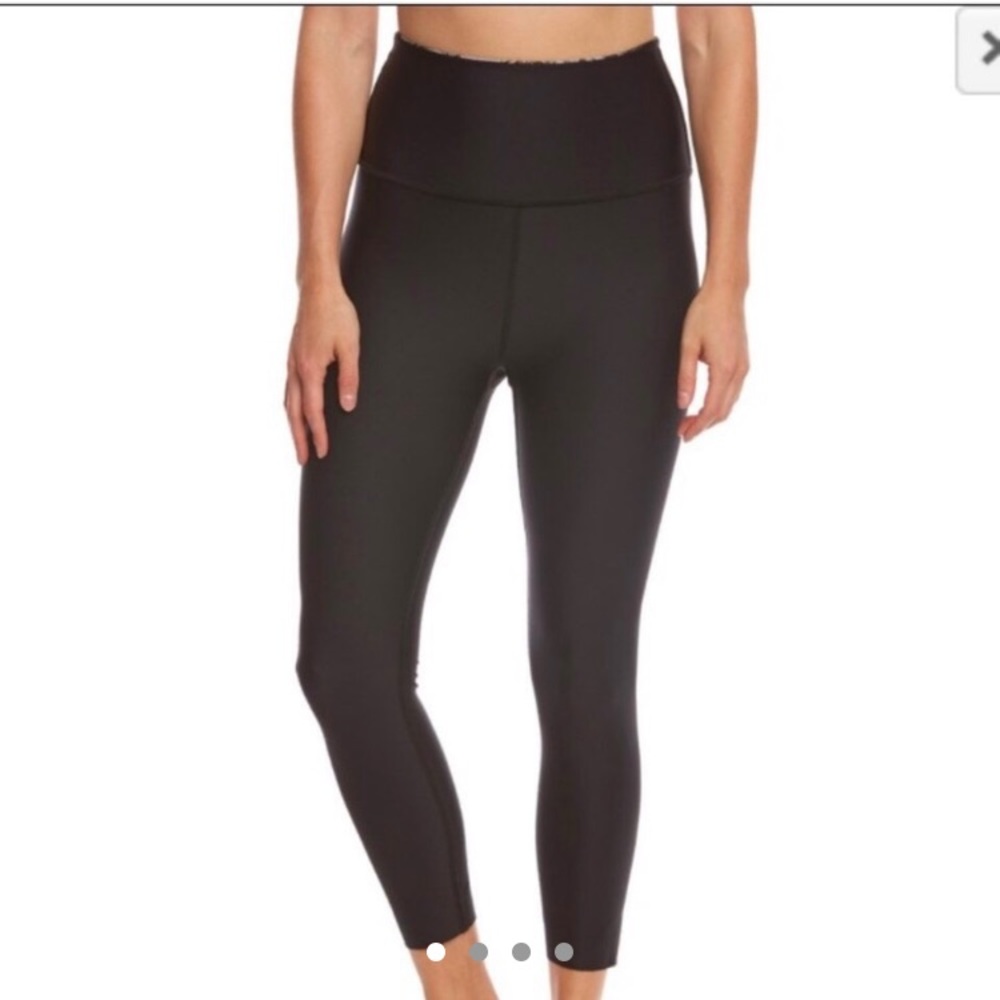Flip it and reverse it Beyond yoga leggings